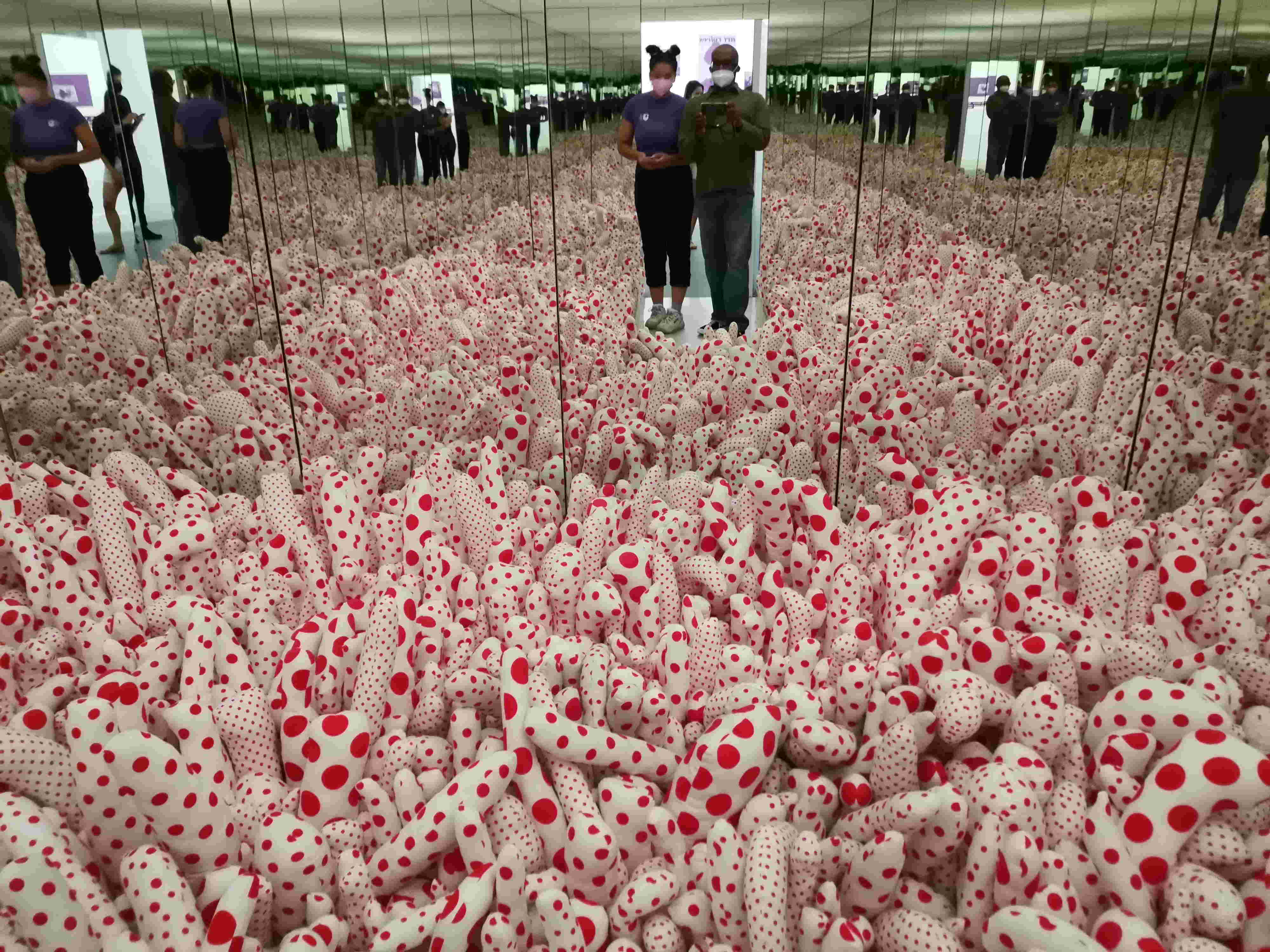   infinity mirrors